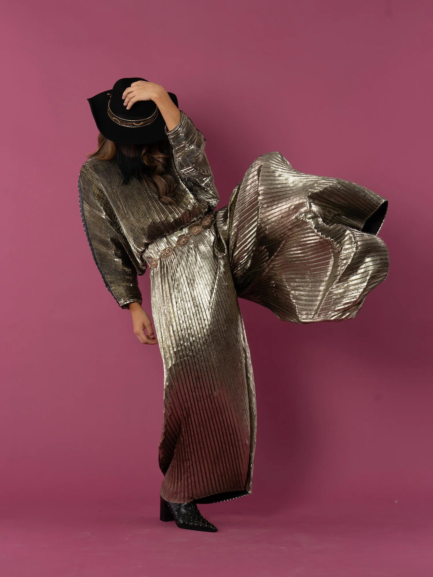 Pleated Pant - Black/Gold