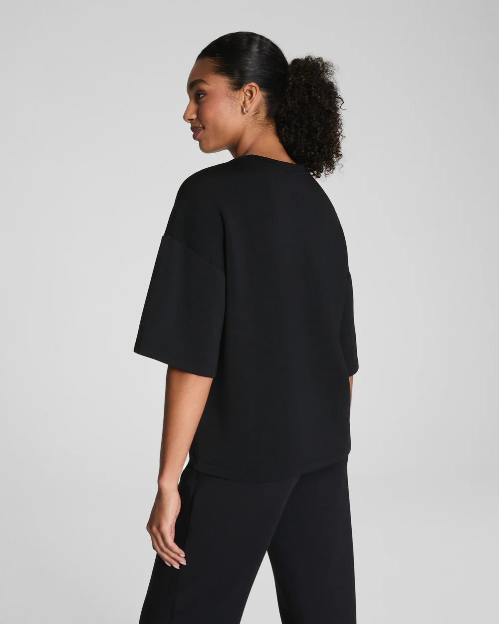 SPANX AirEssentials® Relaxed Tee - Very Black