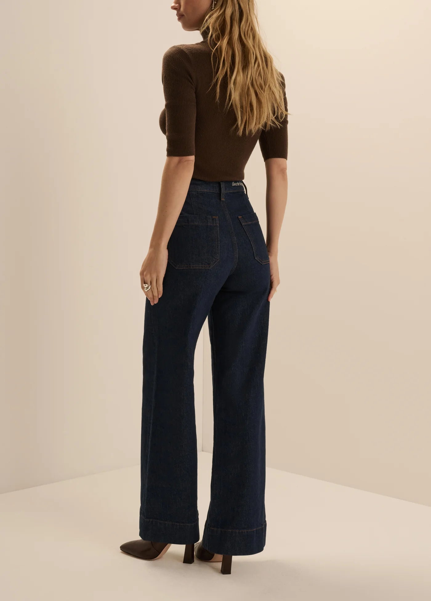 The Shortie Mischa Super High Rise Wide Leg - Pepper