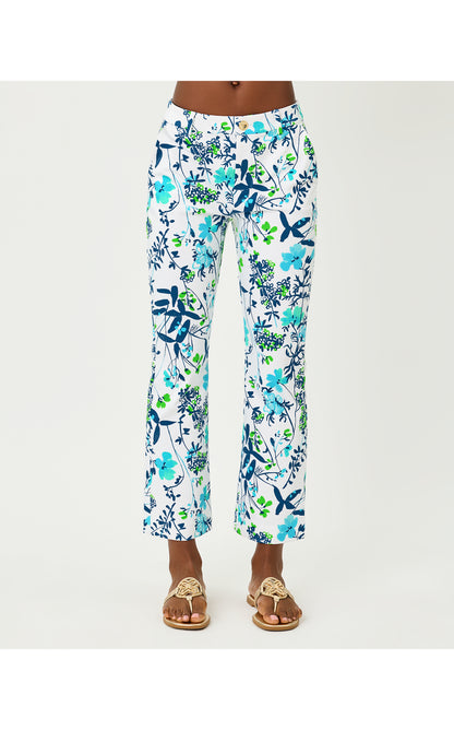 Carwyn Crop Flare - Resort White Sea Blooms