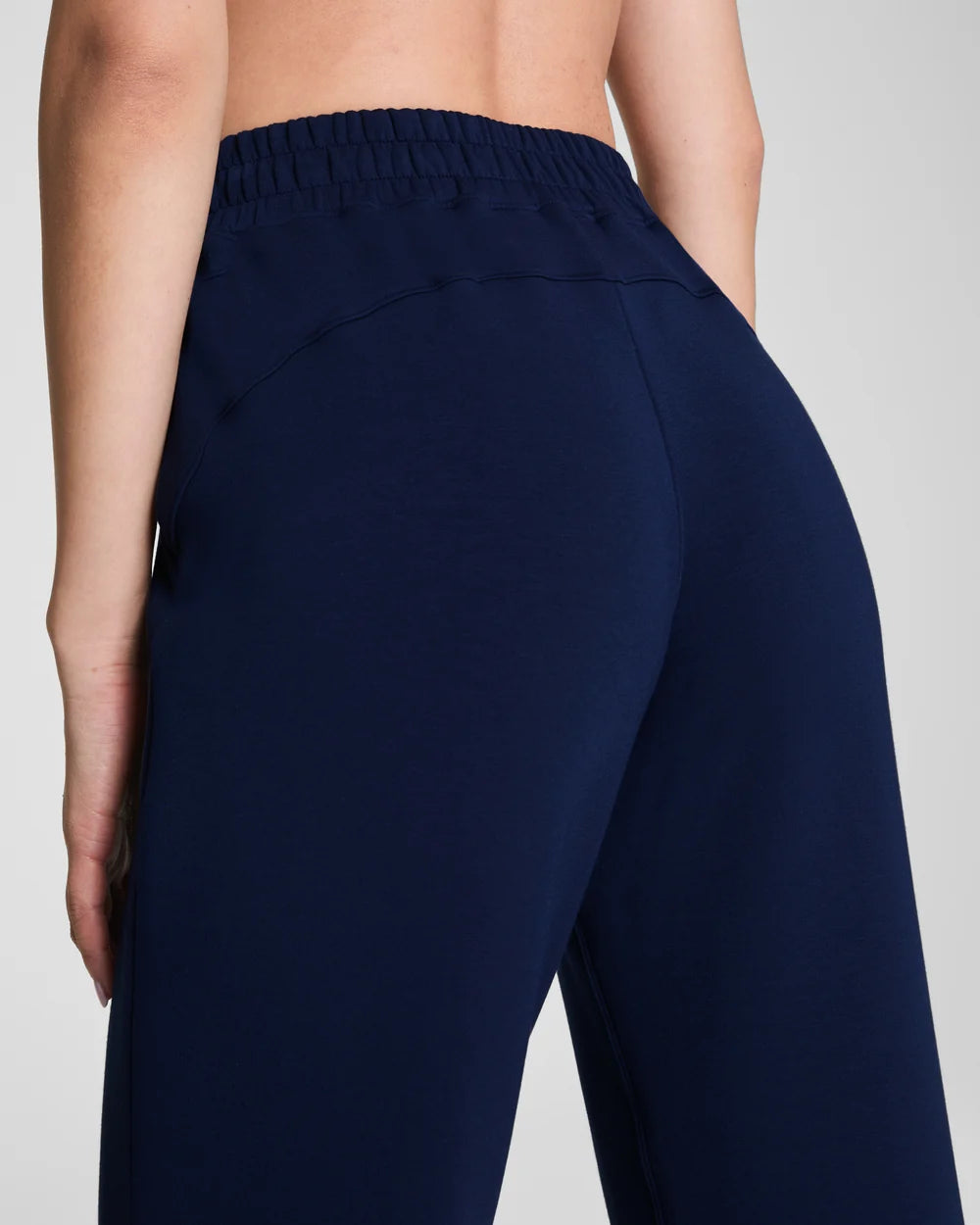 SPANX AirEssentials® Slim Straight Pant - Timeless Navy