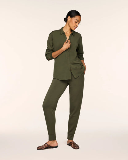 SPANX AirEssentials® Slim Cuff Jogger - Monstera
