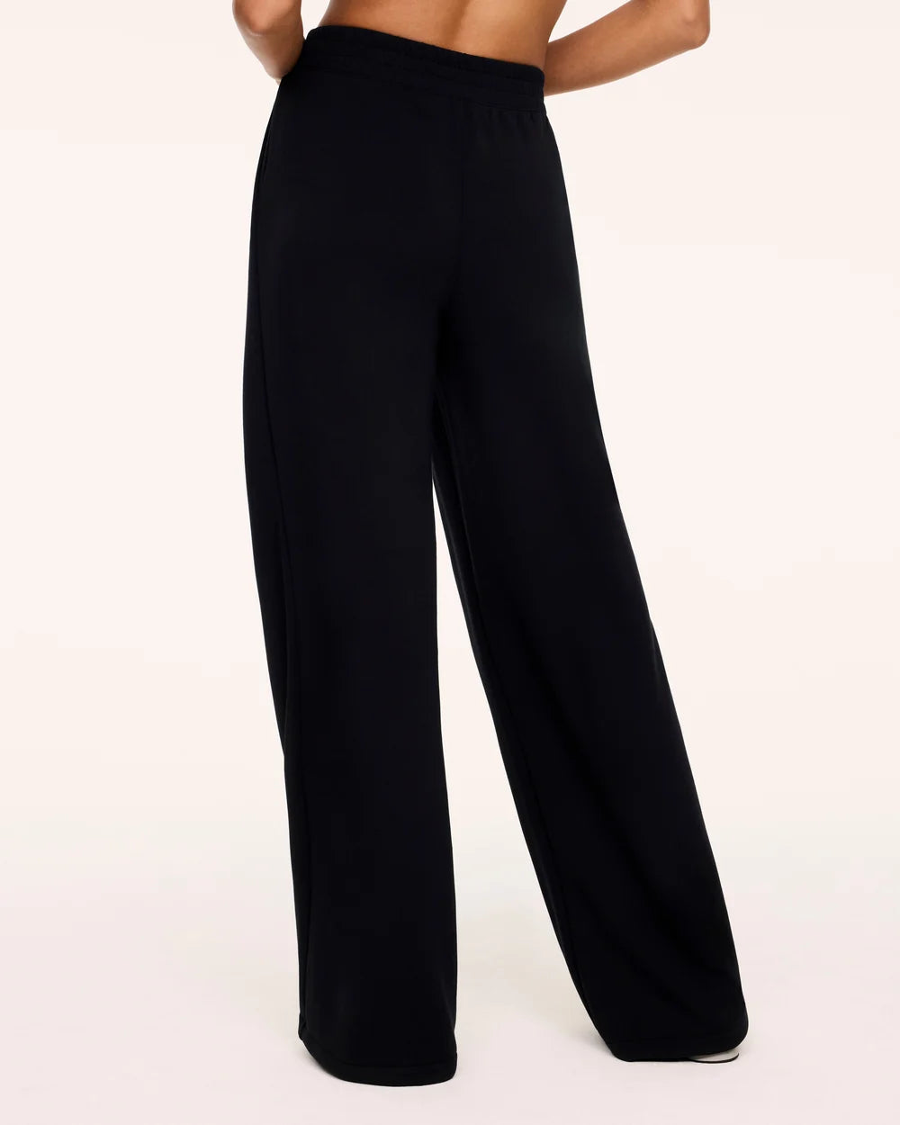 SPANX AirEssentials® Pleated Wide Leg Pant - Very Black