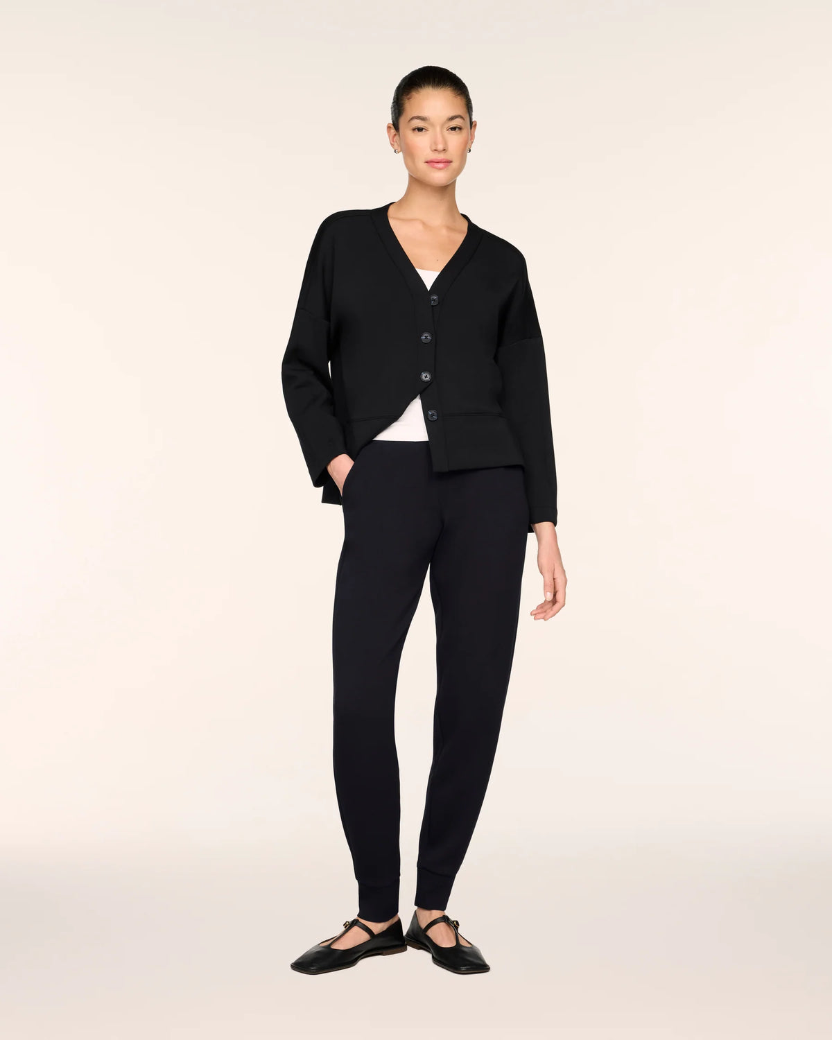 SPANX AirEssentials® Slim Cuff Jogger - Very Black