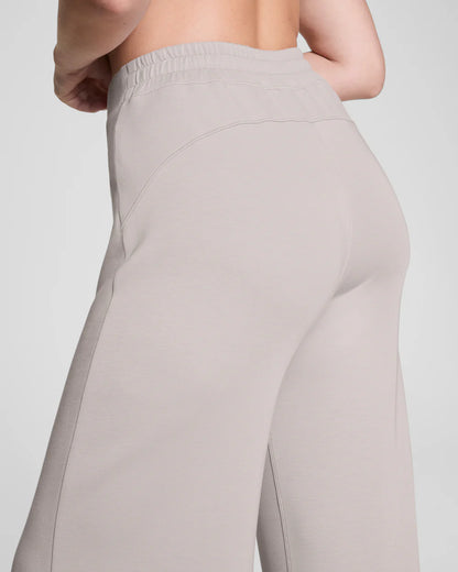 Petite SPANX AirEssentials® Wide Leg Pant - French Grey