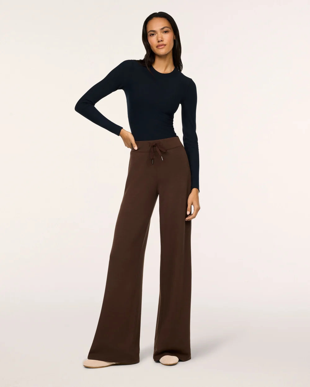 SPANX AirEssentials® Wide Leg Pant PETITE - Umber Root