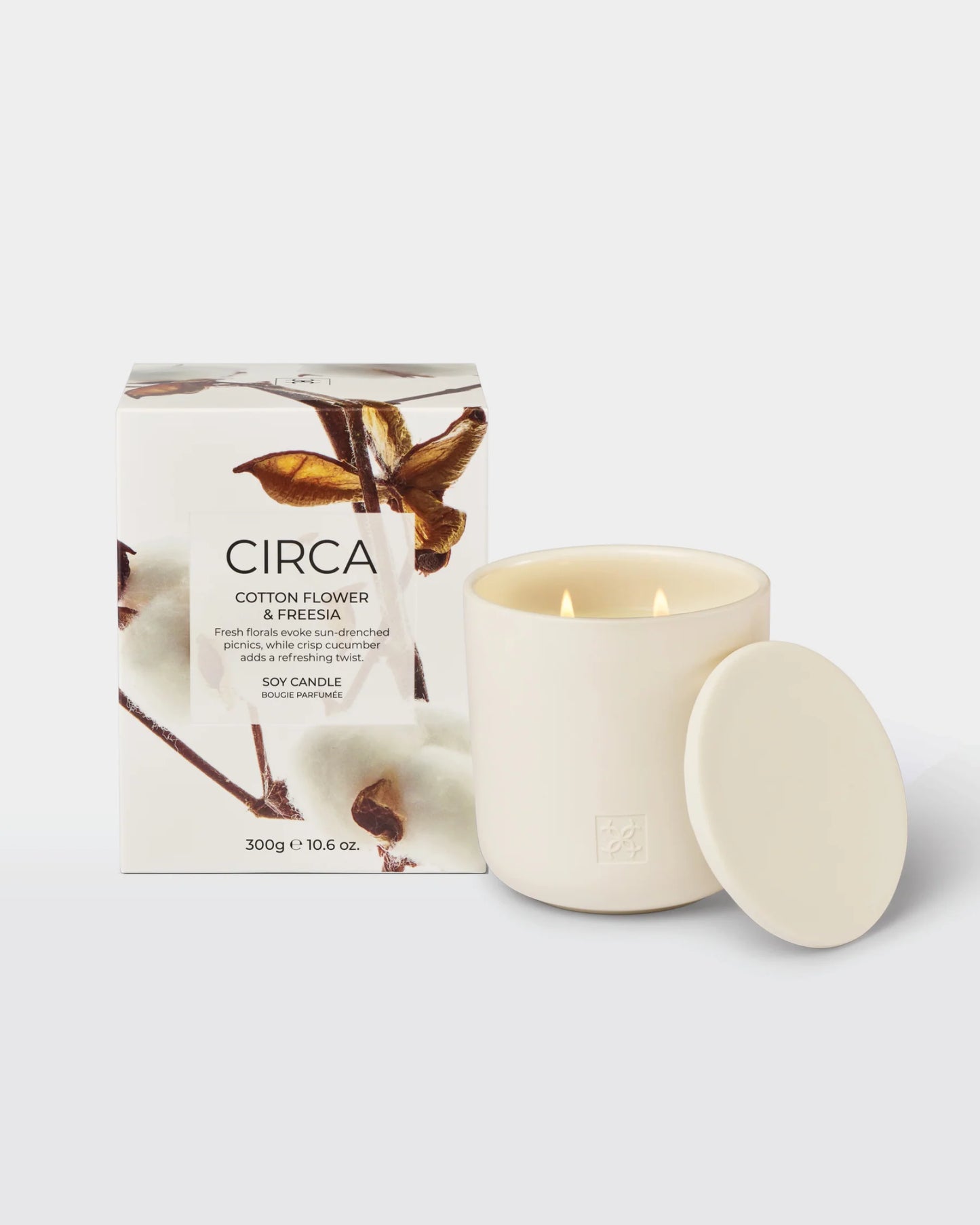 Scented Candle 10.6 oz - Cotton Flower & Freesia