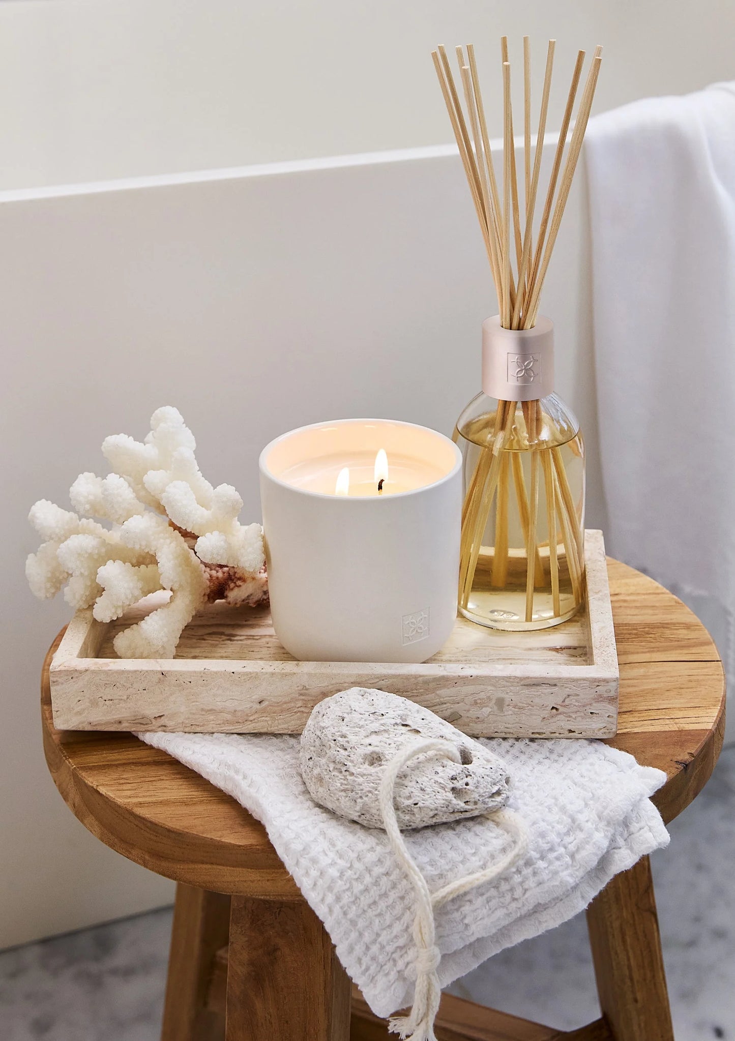 Scented Candle 10.6 oz.- Oceanique