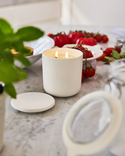 Scented Candle 10.6 oz - Cotton Flower & Freesia