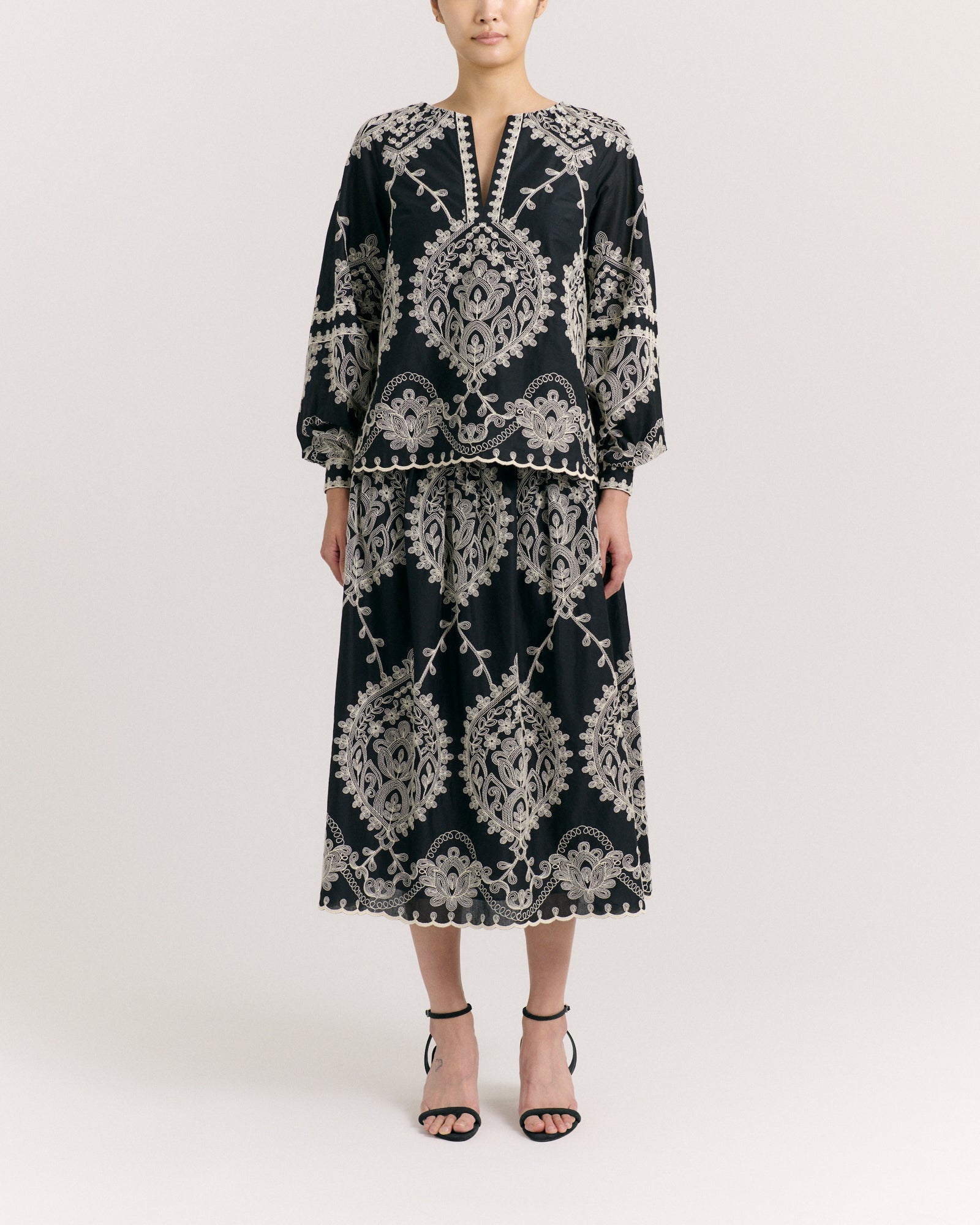 SP26 Ynez Top-Noir