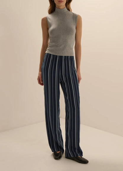 The Heritage Mockneck Top - Heather Grey