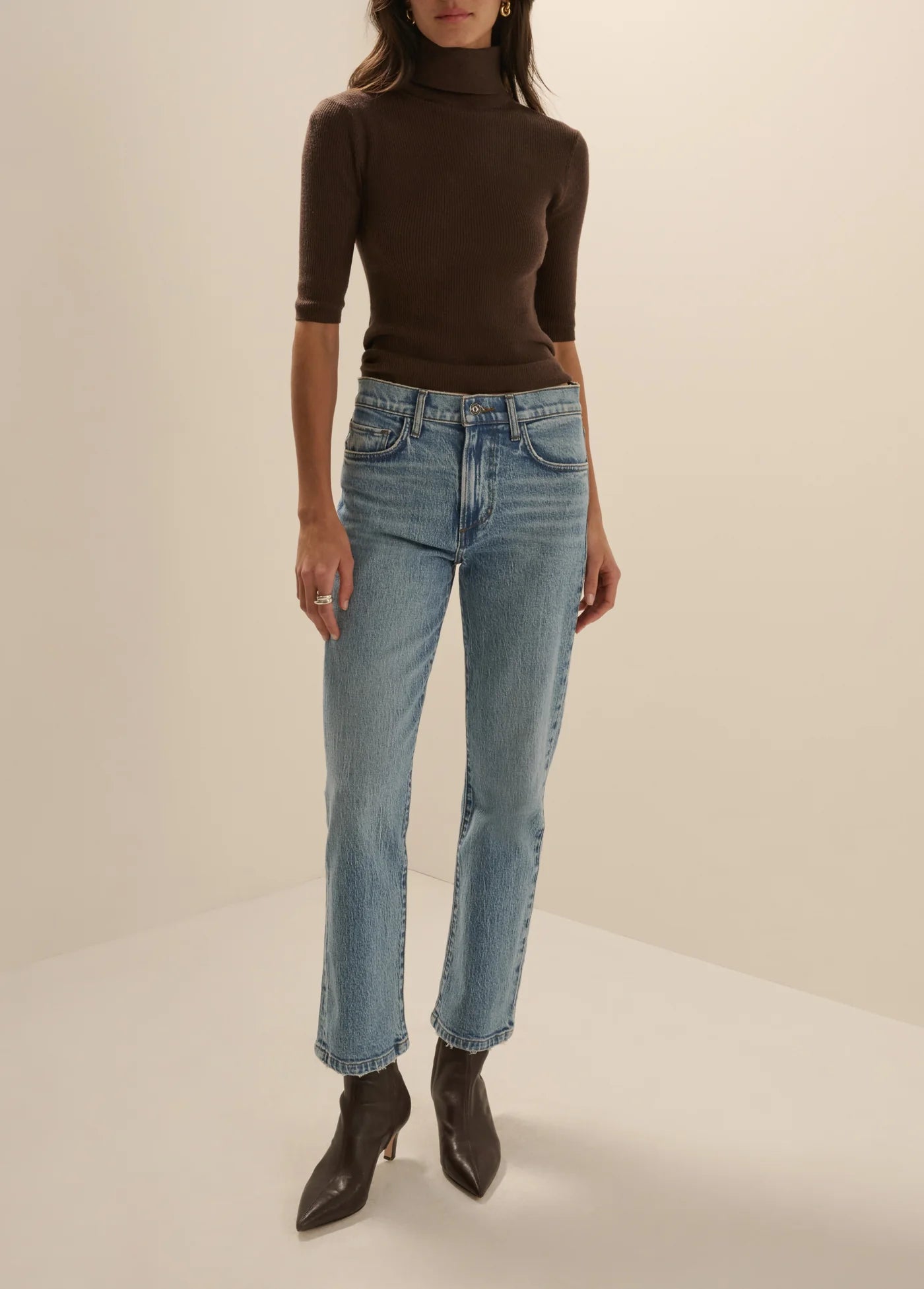 The Amelia Top - Coffee