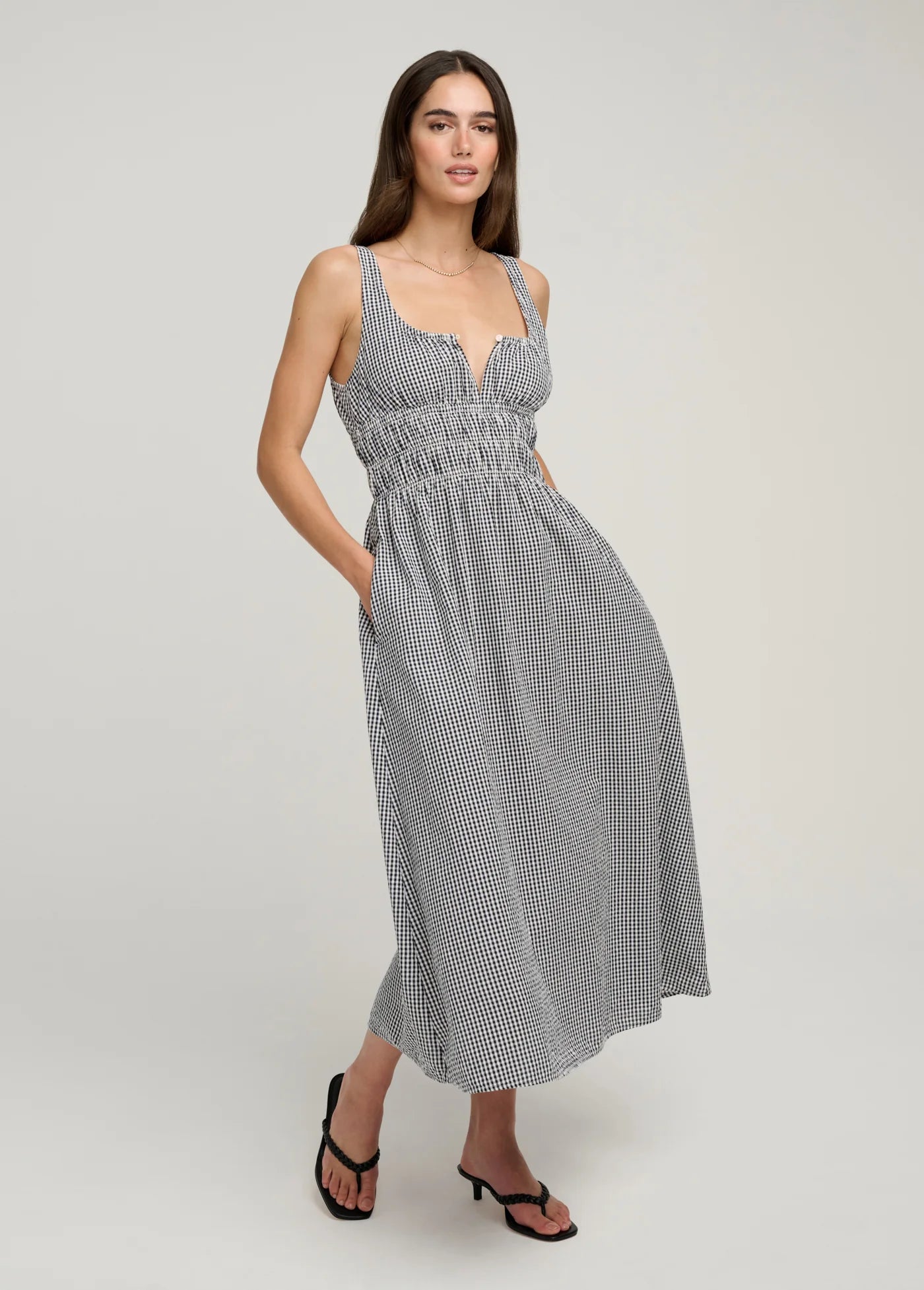 The Sleeveless Swoon Dress - Navy/White
