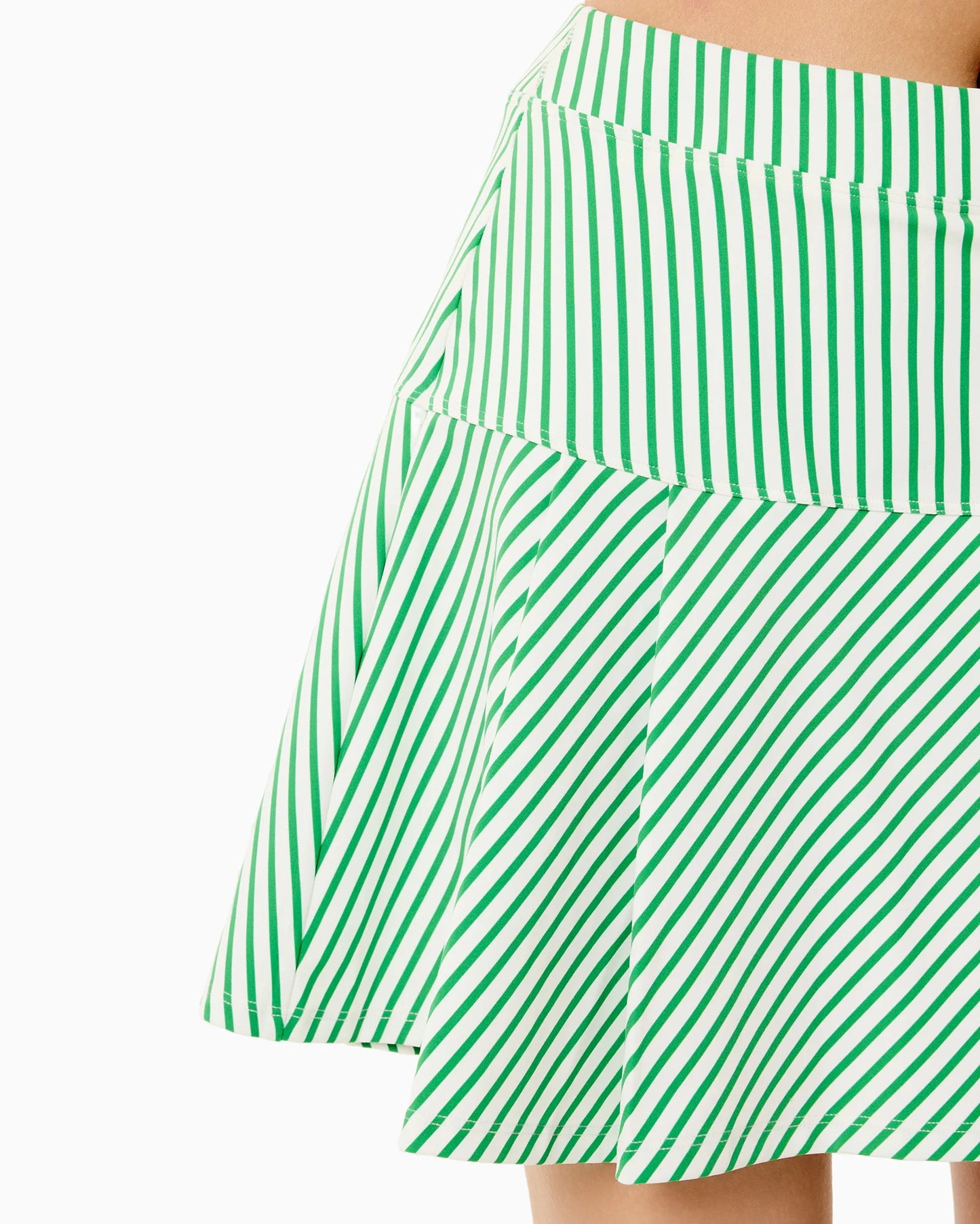 Smooth Sport 15.5in Serve Skort - Super White/Key Lime Strip