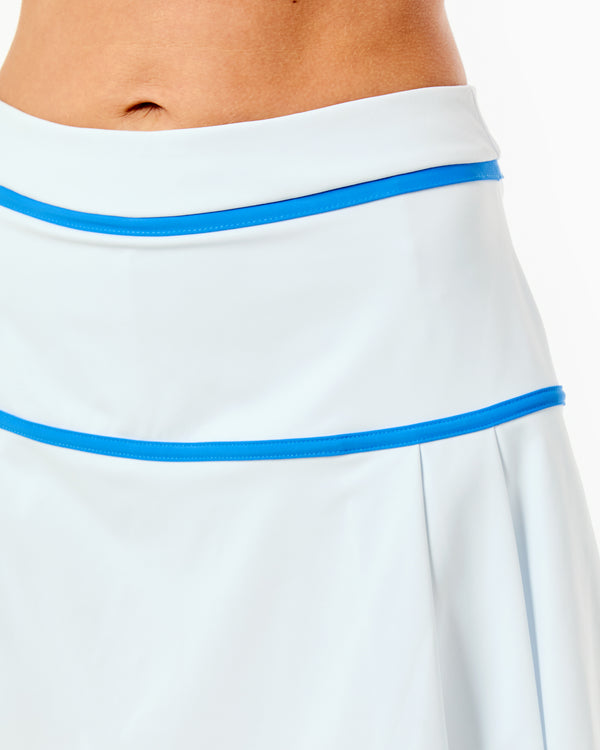 Smooth Sport 15.25in Volley Skort - Super White/Cerulean