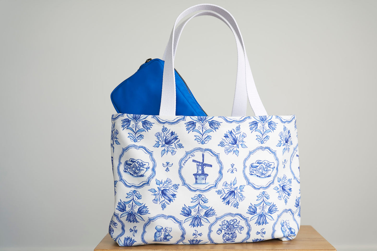 The Day Tote - Delft Blue