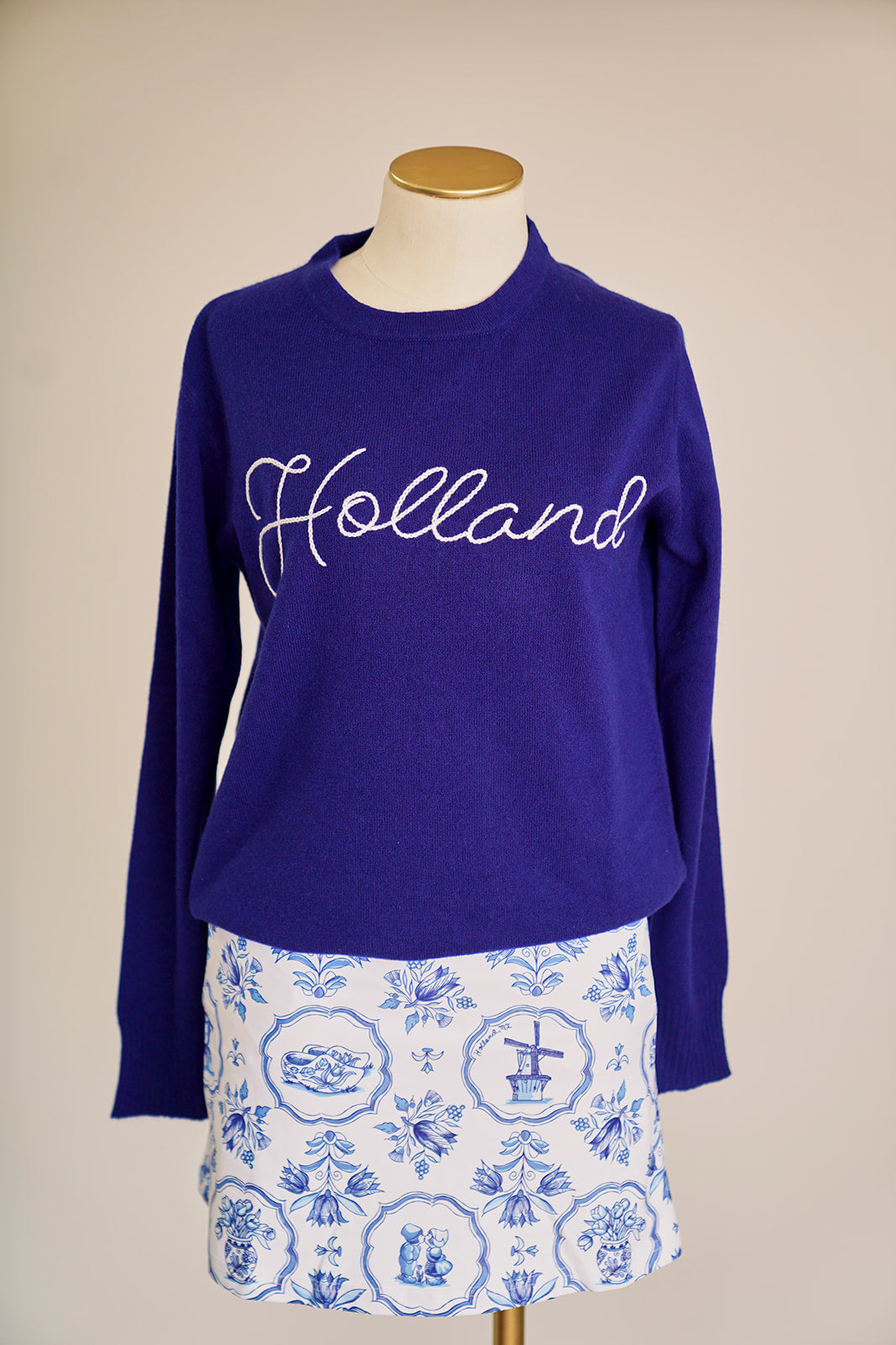 The 17" Quinn Skort - Delft Blue